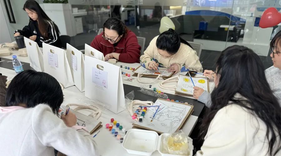 花开十里，美丽如你 | 918博天娱乐储能举办三八妇女节艺术DIY活动