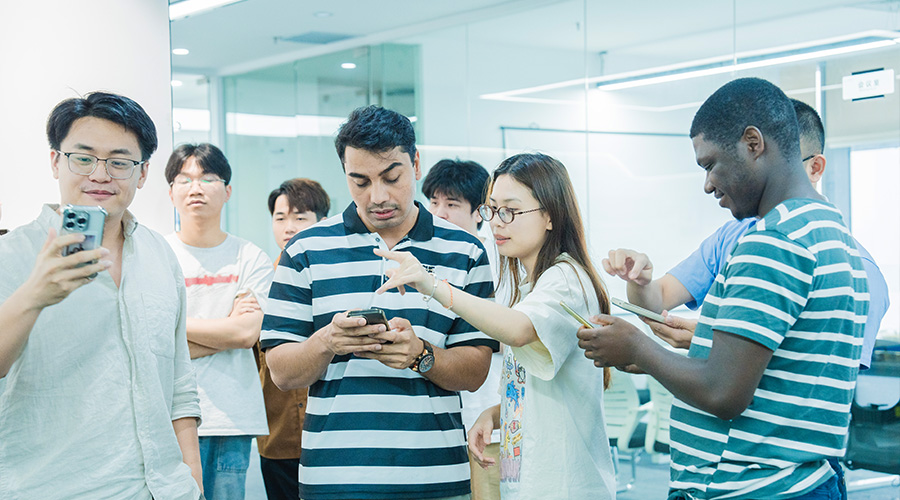 同心筑梦 粽香传情——918博天娱乐储能入职周年庆典暨端午活动圆满举行