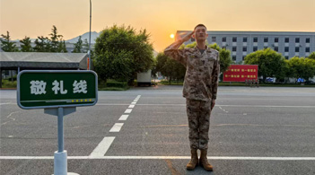 阅兵背后的故事：用军人底色书写“星榜样”风采